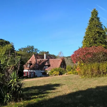 Le Clos Des Archers Bed & Breakfast Laveyssiere
