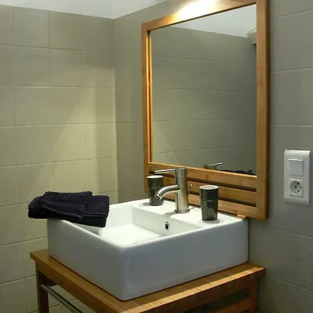 Le Clos Des Archers Bed and breakfast Laveyssiere